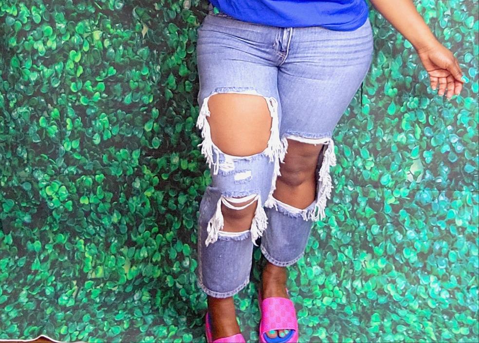 "Boyfriend Distressed" Jeans